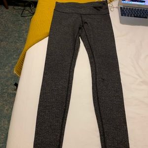 Wunder under low rise lululemon leggings 8